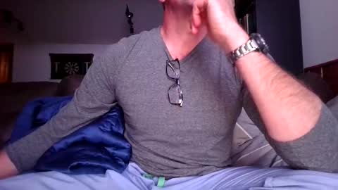 Knight3975 online show from May 15, 5:47 am