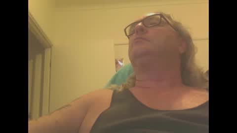 knobout online show from December 8, 6:54 am