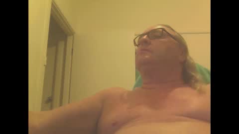 knobout online show from December 23, 4:39 pm