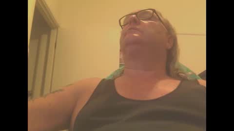 knobout online show from January 2, 12:55 am