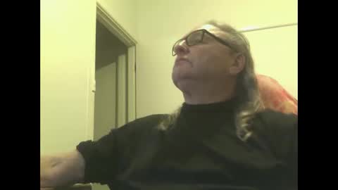 knobout online show from October 29, 6:37 am