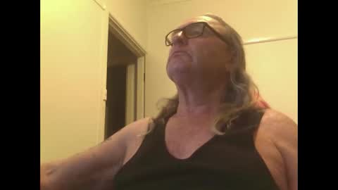 knobout online show from November 1, 12:40 pm