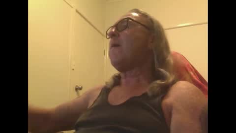 knobout online show from March 25, 9:15 am