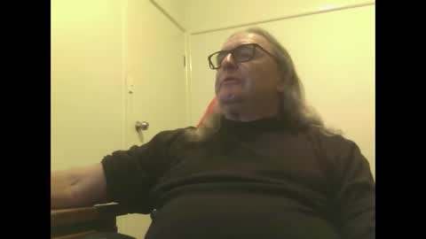 Snapshot of knobout chatting on April 26, 1:31 pm knobout online show from April 26, 1:31 pm