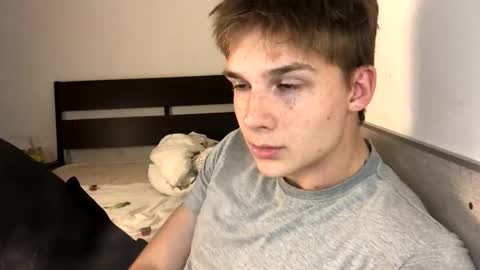 Snapshot of knotsiemens chatting on September 29, 11:26 am Adam online show from September 29, 11:26 am