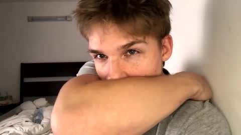 Snapshot of knotsiemens chatting on September 30, 8:58 pm Adam online show from September 30, 8:58 pm