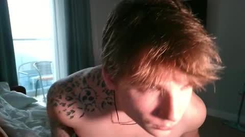 Snapshot of knotsiemens chatting on January 12, 11:48 am Adam online show from January 12, 11:48 am