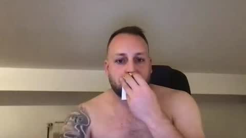 hugo online show from October 25, 2:30 am