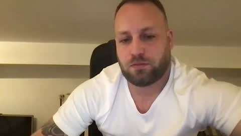 hugo online show from November 11, 1:05 am