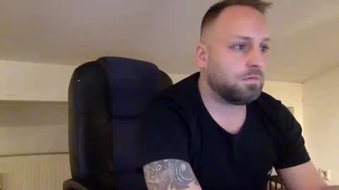 hugo online show from February 1, 1:53 pm