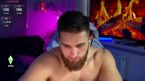 Snapshot of kochka25 chatting on April 10, 1:49 pm Sweet boy online show from April 10, 1:49 pm
