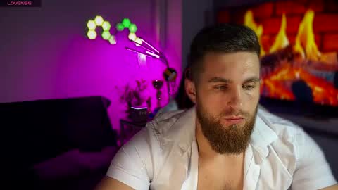 Snapshot of kochka25 chatting on May 10, 6:13 pm Sweet boy online show from May 10, 6:13 pm