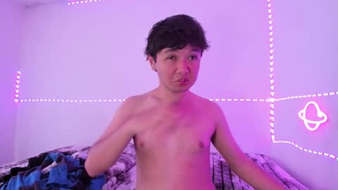 Snapshot of kody_sexy chatting on March 1, 10:01 pm kody_sexy online show from March 1, 10:01 pm