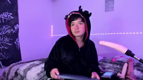 Snapshot of kody_sexy chatting on March 21, 1:21 am kody_sexy online show from March 21, 1:21 am