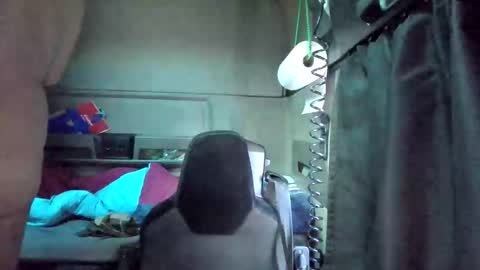 Snapshot of komputer123456789 chatting on April 25, 7:00 am Bogdan online show from April 25, 7:00 am