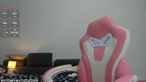 Snapshot of komydoll chatting on February 15, 10:39 pm kamydoll online show from February 15, 10:39 pm