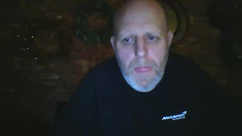 Snapshot of kona_blast chatting on December 19, 4:45 am Neil online show from December 19, 4:45 am