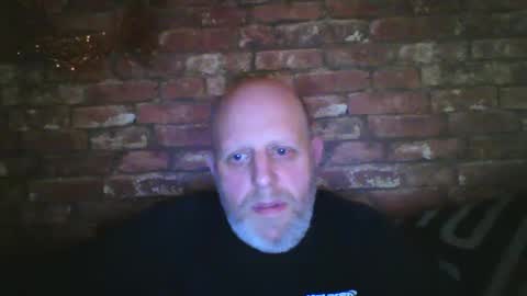Snapshot of kona_blast chatting on December 21, 9:44 am Neil online show from December 21, 9:44 am