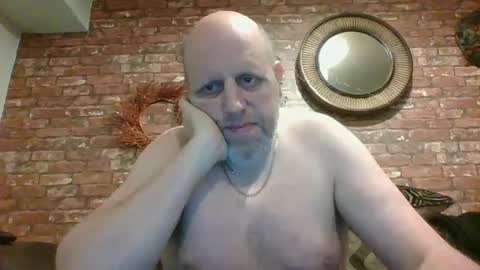 Snapshot of kona_blast chatting on December 28, 3:04 pm Neil online show from December 28, 3:04 pm
