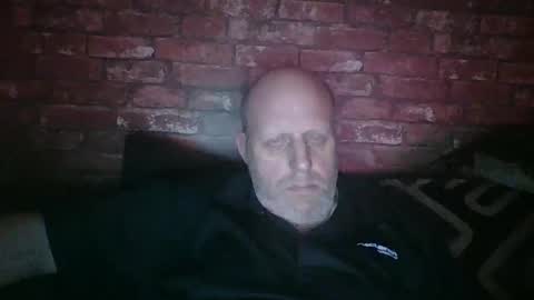 Snapshot of kona_blast chatting on January 1, 6:16 pm Neil online show from January 1, 6:16 pm