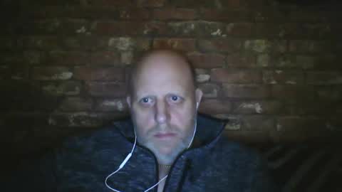 Snapshot of kona_blast chatting on January 5, 5:09 pm Neil online show from January 5, 5:09 pm
