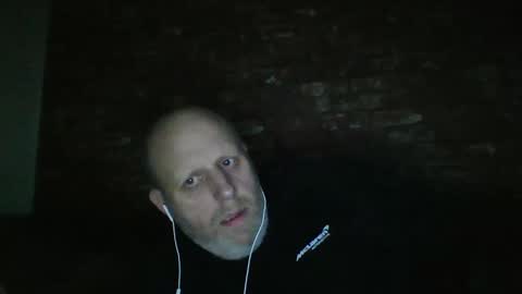 Snapshot of kona_blast chatting on January 12, 4:08 pm Neil online show from January 12, 4:08 pm