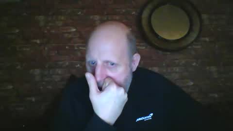 Snapshot of kona_blast chatting on January 30, 7:04 pm Neil online show from January 30, 7:04 pm