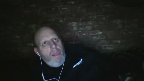 Snapshot of kona_blast chatting on January 31, 7:18 pm Neil online show from January 31, 7:18 pm