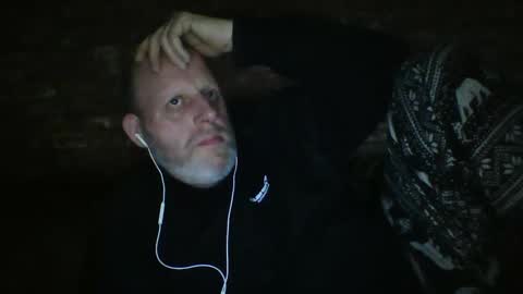 Snapshot of kona_blast chatting on January 31, 10:21 pm Neil online show from January 31, 10:21 pm