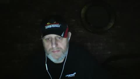 Snapshot of kona_blast chatting on February 2, 5:04 pm Neil online show from February 2, 5:04 pm