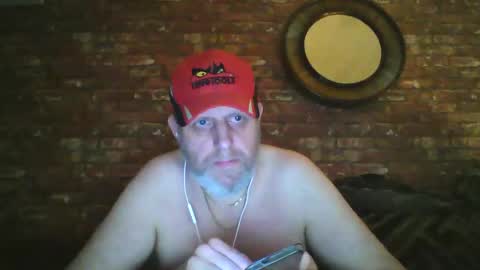 Snapshot of kona_blast chatting on February 3, 6:39 pm Neil online show from February 3, 6:39 pm