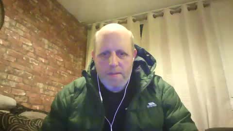 Snapshot of kona_blast chatting on February 13, 12:35 am Neil online show from February 13, 12:35 am