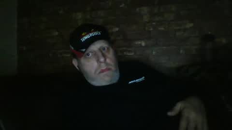 Snapshot of kona_blast chatting on February 23, 10:53 pm Neil online show from February 23, 10:53 pm