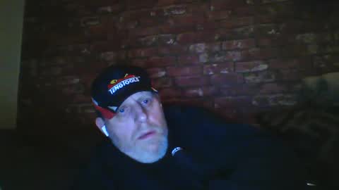 Snapshot of kona_blast chatting on March 1, 2:37 am Neil online show from March 1, 2:37 am