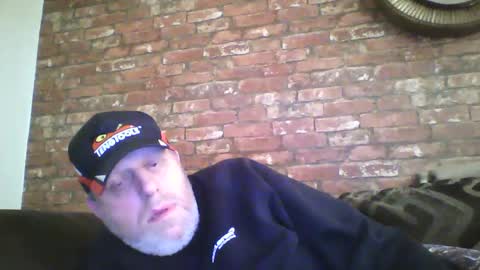 Snapshot of kona_blast chatting on March 1, 11:17 am Neil online show from March 1, 11:17 am