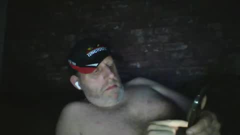 Snapshot of kona_blast chatting on March 1, 9:04 pm Neil online show from March 1, 9:04 pm