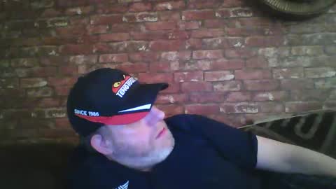Snapshot of kona_blast chatting on March 8, 8:44 am Neil online show from March 8, 8:44 am