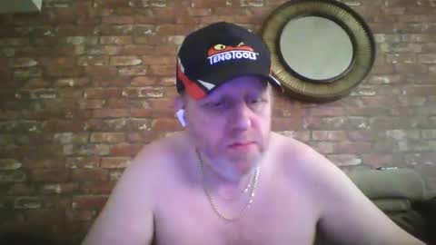 Snapshot of kona_blast chatting on March 9, 10:52 am Neil online show from March 9, 10:52 am