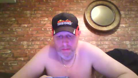 Snapshot of kona_blast chatting on March 10, 10:37 am Neil online show from March 10, 10:37 am