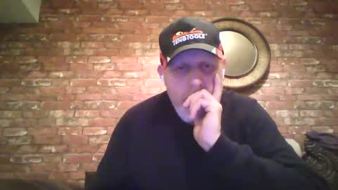 Snapshot of kona_blast chatting on March 12, 2:41 am Neil online show from March 12, 2:41 am