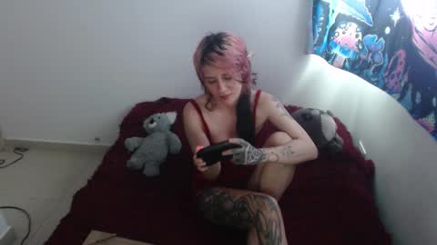 Snapshot of konekokawai chatting on March 9, 10:03 pm konekokawai online show from March 9, 10:03 pm