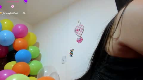 Snapshot of konie_brn21 chatting on April 24, 2:36 am konie Diaz online show from April 24, 2:36 am