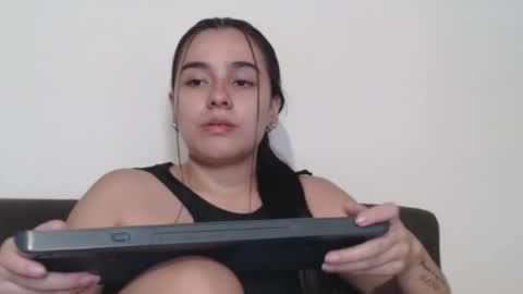 konnie_adan online show from March 8, 11:52 pm