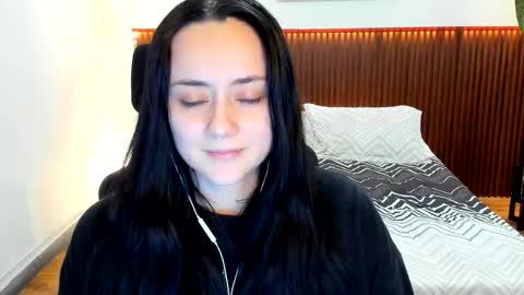 Snapshot of kora_shadow chatting on December 13, 9:20 pm Kora Shadow online show from December 13, 9:20 pm