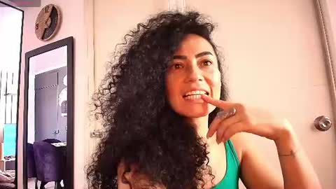 Koral online show from June 10, 5:56 pm