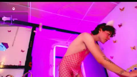 Snapshot of koral_10 chatting on January 14, 12:05 am Koral online show from January 14, 12:05 am