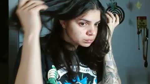 Karoll online show from February 5, 2:27 am