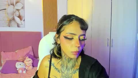 Snapshot of korarousee chatting on September 28, 1:27 pm Kora  online show from September 28, 1:27 pm