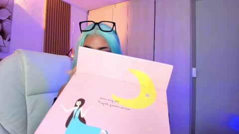 Snapshot of korarousee chatting on October 30, 1:23 pm Kora  online show from October 30, 1:23 pm