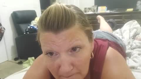 Snapshot of korny4un chatting on July 27, 8:32 am korny4un online show from July 27, 8:32 am